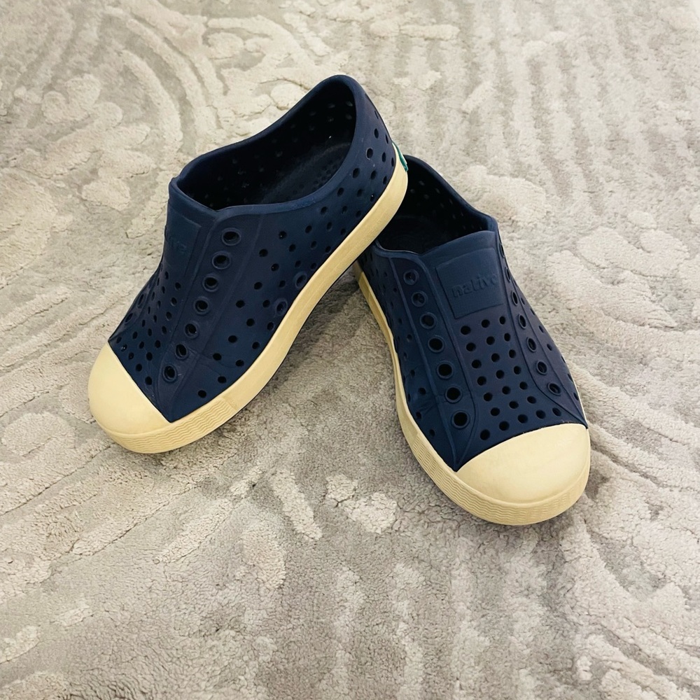 Natives Jefferson Navy Blue Slip On Shoes-sz9